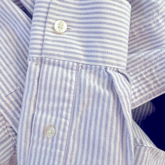 Vineyard Vines slim fit shirt, size XS, purple and white Oxford stripe. - Picture 7 of 7